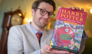 Первое издание Гарри Поттера продано на аукционе
